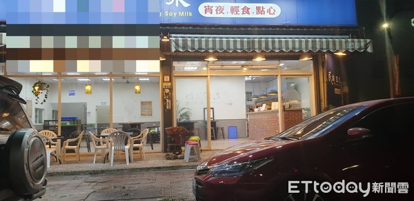 ▲▼ 嘉義知名豆漿店，生意相當蕭條，去年因食物感染沙門桿菌，導致一民眾暴斃多人上吐下瀉，至今對受害者不聞不問更被爆出換招牌重起爐灶。（圖／記者翁伊森攝）