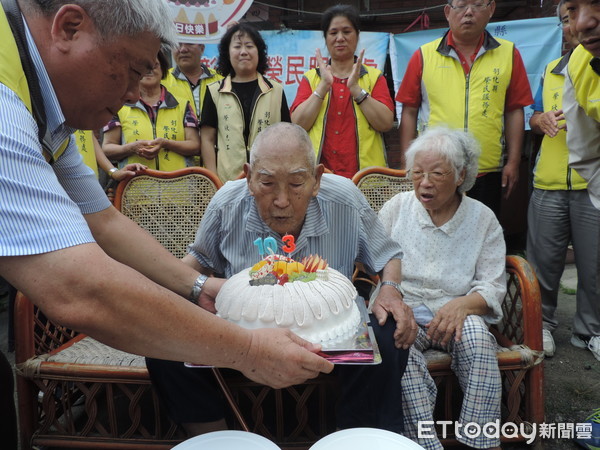 ▲紀錄片《來得及說再見》主角李福堂103歲高壽。（圖／記者唐詠絮翻攝，以下同）