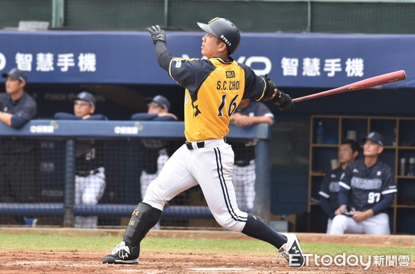 ▲▼中信兄弟周思齊。(圖/記者李毓康攝)