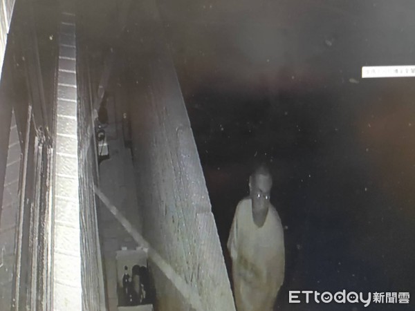 ▲▼太平囂張賊入侵住宅行竊。(圖/記者陳玉翻攝)