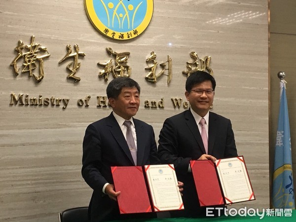 南港郵局長照機構。(圖/記者嚴云岑攝)