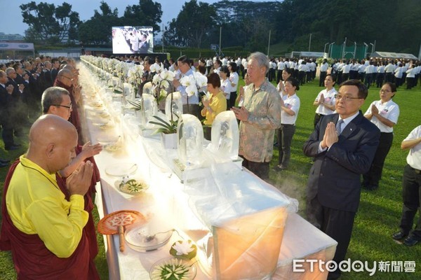 ▲▼2019年5月，共有全球五大洲超過40個國家舉行浴佛大典，除台灣地區有約14萬人參與外，全球五大洲40個國家也有約9萬4千人參與盛會。（圖／慈濟基金會提供）