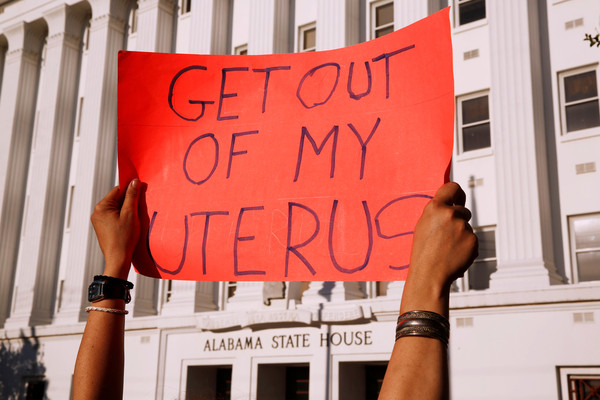 ▲▼阿拉巴馬州通過超嚴格墮胎法律。（圖／路透社）