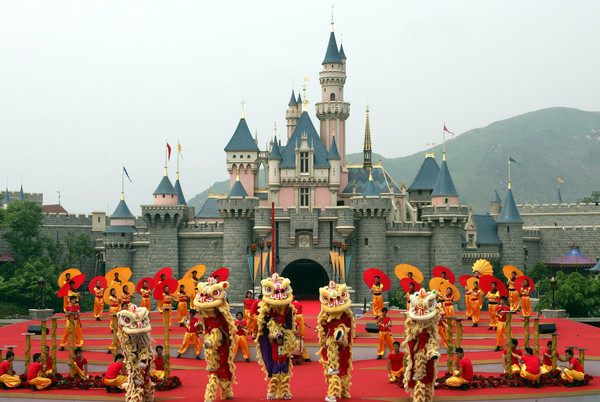 ▲▼香港迪士尼樂園，幻想世界「睡美人城堡」。（圖／達志影像／美聯社）