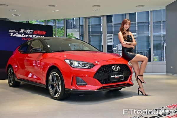 紛擾世道，我需要一台3門酷跑　Hyundai Veloster「115.9萬元」起在台現身（圖／記者游鎧丞攝）