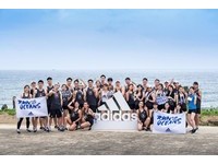 ▲Dewi簡廷芮淨灘跑步做公益　揮香汗力挺adidas為海開跑。（圖／adidas提供）