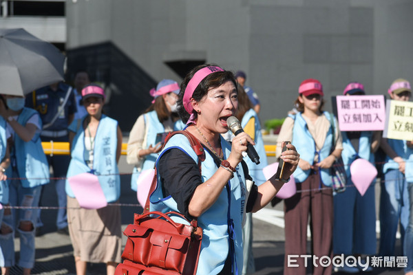 ▲長榮空服員南崁罷工。（圖／記者林敬旻攝） 