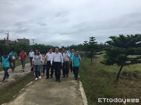 ▲▼布袋炮樓仔過去是優質賞鳥休憩點，但因排水不良，每逢下雨地面總是泥濘，嘉縣府近日將改善。（圖／記者翁伊森翻攝，下同）