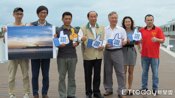 ▲台南市政府農業局長李朝塘，誠摯邀請民眾來將軍漁港享用美食，並且在安適的環境下欣賞美景。（圖／記者林悅翻攝，下同）