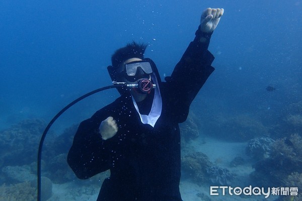 ▲▼大葉大學生拍下瘋狂畢業照。(圖/大葉大學提供)