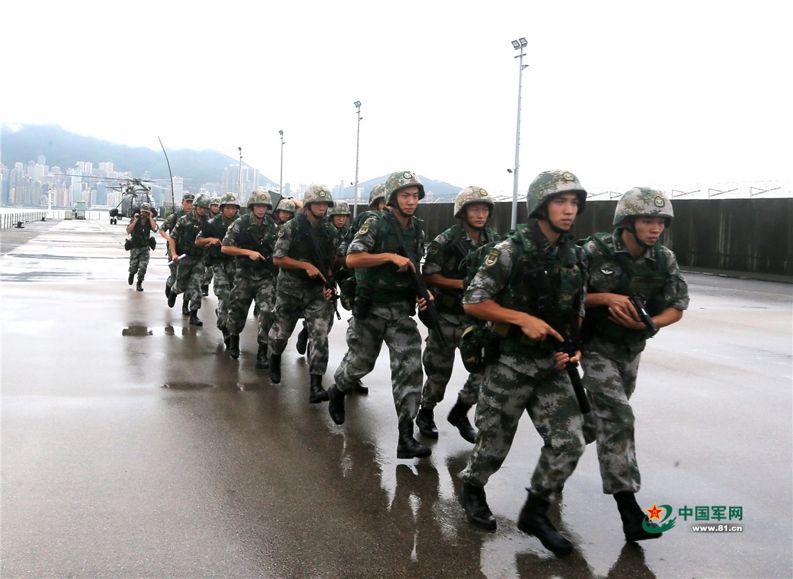 ▲▼解放軍駐港部隊軍演。（圖／翻攝自中國軍網）