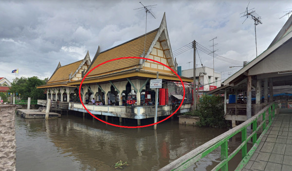 ▲原先在河畔的水上餐廳已經坍塌。（圖／翻攝自Google Map）