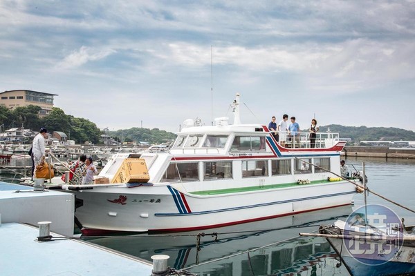 往來江樋戸港—湯島之間的船班不多，遊客需留意出發時間。