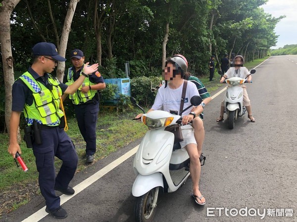 ▲屏東縣警方會同屏東監理站在墾丁地區加強電動自行車稽查勤務，確保觀光品質及遊客安全             。（圖／記者陳崑福翻攝）