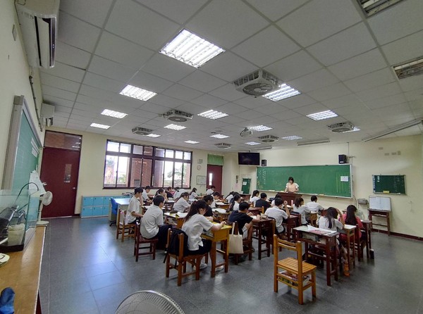 ▲竹市公立高國中小班班有冷氣　電力系統改善30校年底可望完工。（圖／記者陳蒲芬攝）
