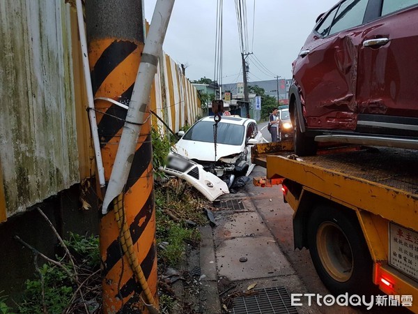 ▲▼基隆通緝犯連撞3車。（圖／記者郭世賢翻攝）