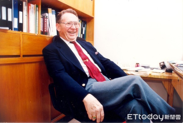 ▲▼門諾醫院創辦人薄柔纜醫師。(圖/門諾醫院提供)