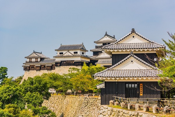 ▲西瀨戶,多多羅大橋,秋芳洞,宇佐神宮,松山城▼             。（圖／七逗旅遊網提供）