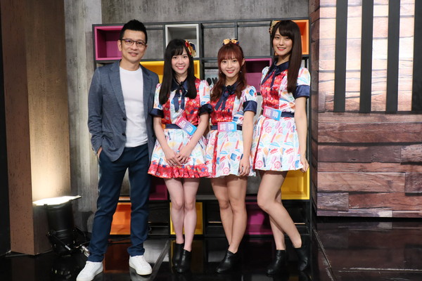 ▲ 陳子鴻（左）是女團AKB48 Team TP的幕後推手。（圖／MOMOTV提供）