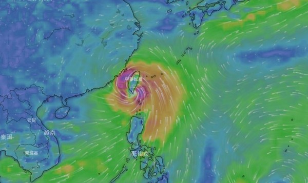 ▲▼今年的第11號白鹿颱風，上午7時左右暴風圈觸陸。（圖／翻攝NCDR）