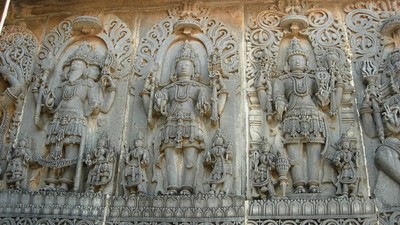 濕婆「雙重神性」、毗濕奴及梵天貴氣端莊！印度神話「三相神」鼎立