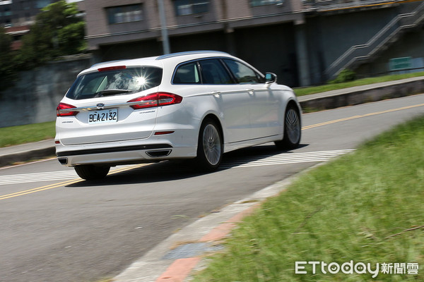 ▲休旅車實用＋房車操控我全都要！福特Mondeo Wagon旅行車試駕（圖／記者張慶輝攝）