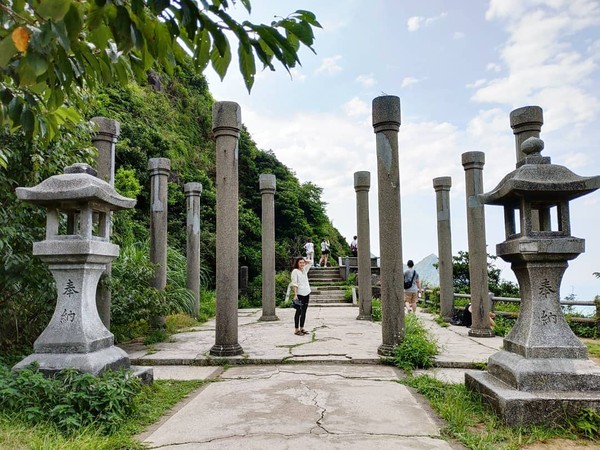 ▲金瓜石地質公園「本山礦場」、黃金神社。（圖／IG@doodle_1996提供，請勿隨意翻拍，以免侵權）