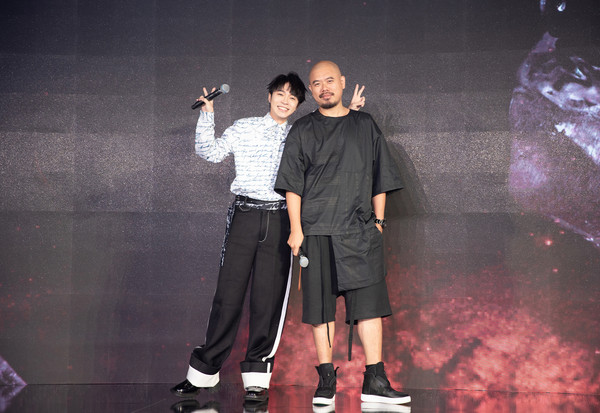 ▲吳青峰舉辦新專輯《太空人》發片記者會。(圖/環球提供)