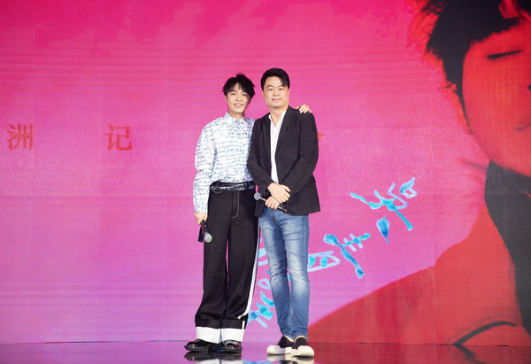 ▲吳青峰舉辦新專輯《太空人》發片記者會。(圖/環球提供)