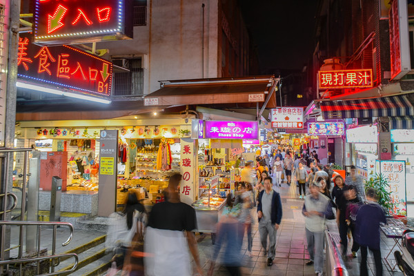 ▲▼夜市,攤販,觀光客,陸客,士林夜市。（圖／記者張一中攝） 