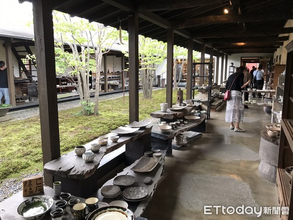 ▲在台灣廣為人知的陶器「笠間燒」，令台灣遊客愛不釋手。