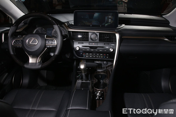 ▲227萬起！Lexus RX休旅車開賣　ACC升級全速域，新增6人座車型。（圖／記者張慶輝攝）