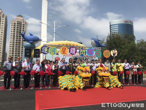 ▲中國城暨運河星鑽地區內道路，9月20日開放通車，同時新臨安橋及金華橋也開放通行，將有效紓解中華西路車流，串連觀光休閒遊憩及結合水岸複合商業區發展。（圖／記者林悅翻攝，下同）