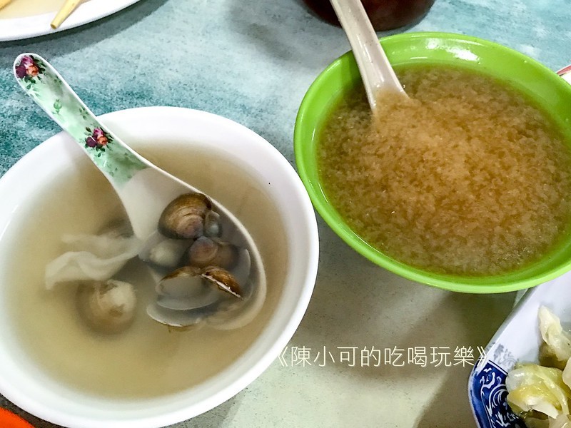 ▲▼阿發豬腳飯。（圖／陳小可的吃喝玩樂授權提供）