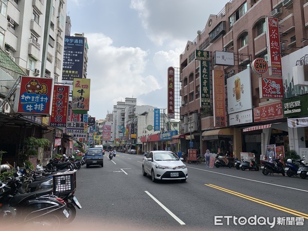 ▲▼一芳水果茶德賢店將收攤。（圖／記者陳建宇攝）