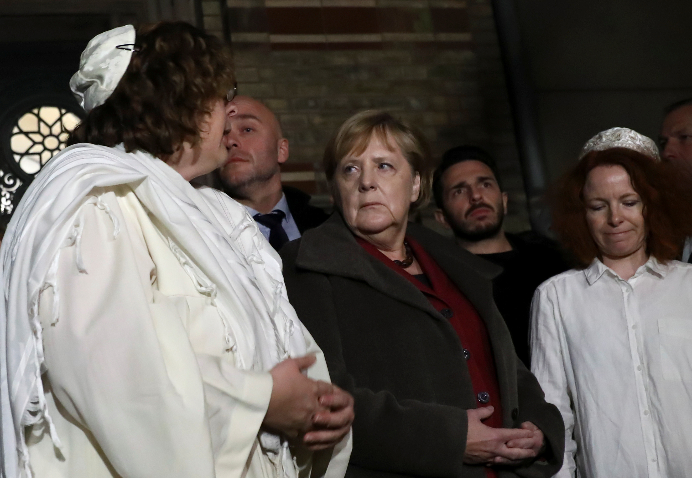 ▲▼德國總理梅克爾（Angela Merkel）到柏林參加哈雷受害者悼念集會             。（圖／路透）