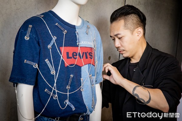 ▲台灣首位登上紐約時裝周的設計師周裕穎發表與LEVI`S®跨界合作的作品。（圖／誠品生活提供）