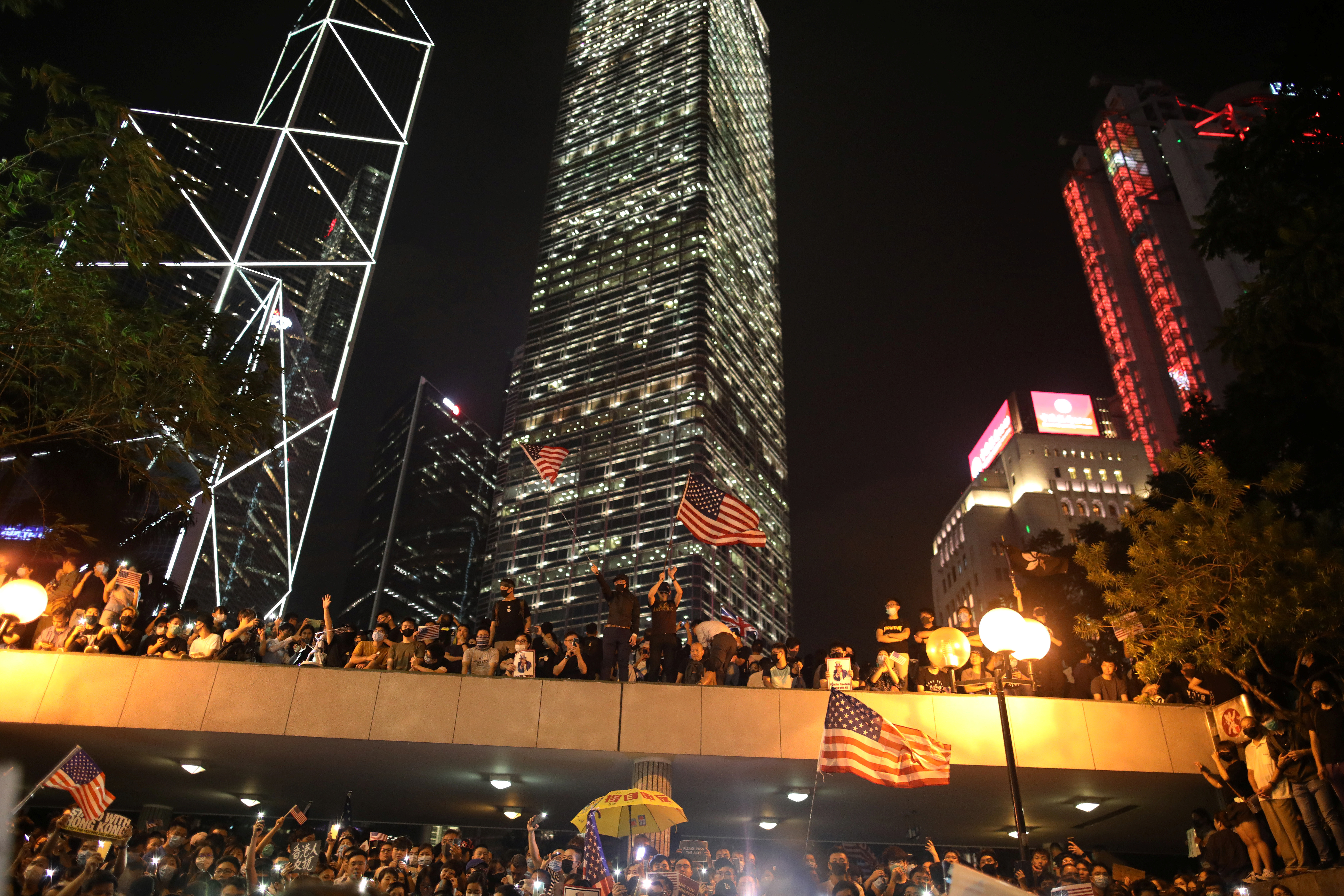 ▲▼大批香港市民10月14日出席「香港人權民主法案集氣大會」。（圖／路透社）