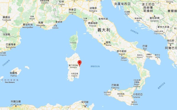 義大利第二大島，撒丁島（Sardinia）的小鎮班尼鎮（Baunei，紅色標記處）已發生多起遊客循著Google map指示卻走失的案件。（翻攝自Google map）