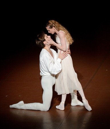 ▲▼ 斯圖加特芭蕾舞團《羅密歐與茱麗葉》。（圖／©Stuttgart Ballet／衛武營國家藝術文化中心提供）