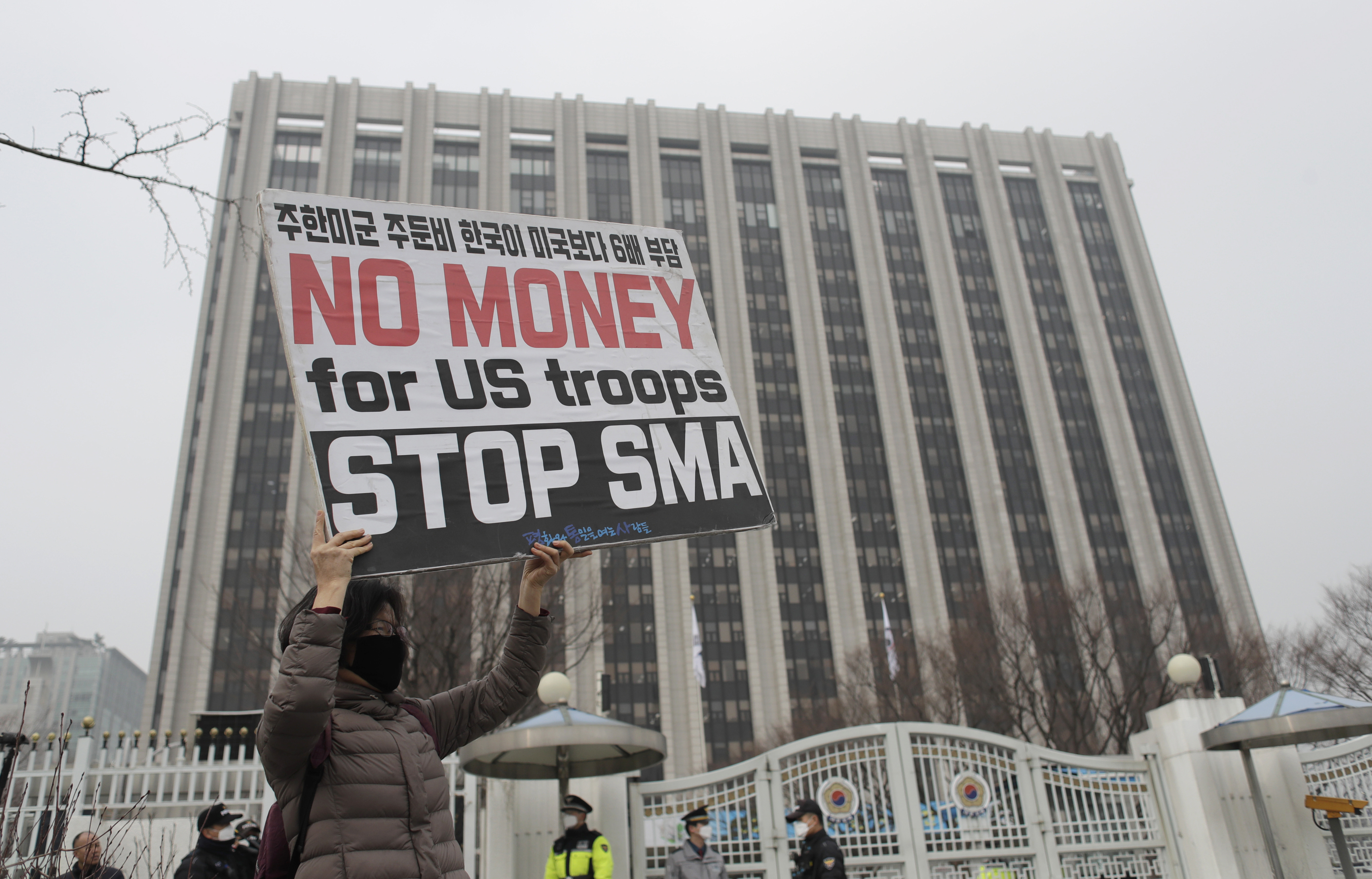 ▲▼今年3月也有南韓民眾為防衛費問題上街抗議。（圖／達志影像／美聯社）