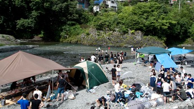 男大生上山露營「神社前撿石頭」　半夜帳篷外傳吼聲：東西還來！