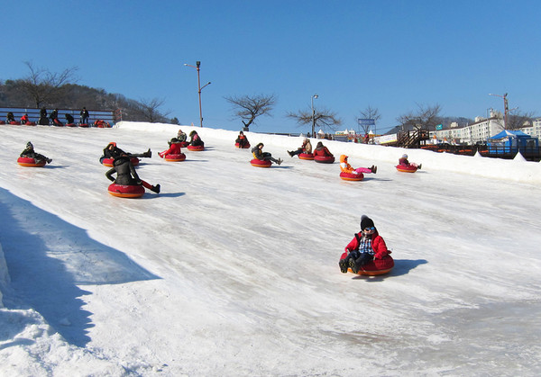 ▲相約冬季玩韓國、滑雪趣！華川冰魚節享受冰釣樂▼             。（圖／七逗旅遊網提供）