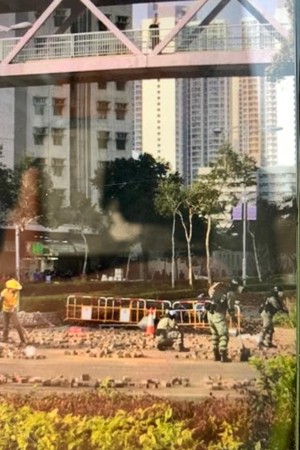 ▲香港新界示威活動，將軍澳傳出爆炸聲。（圖／香港01授權提供，下同）