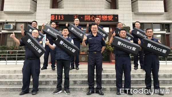 ▲因應街頭抗爭，屏東縣內埔警分局，採購了20面的手臂盾牌供員警使用。（圖／記者陳崑福翻攝）