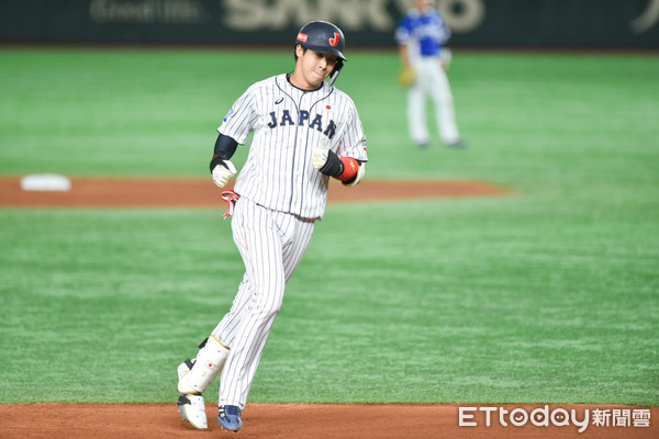 ▲12強棒球賽複賽，日本隊山田哲人三分全壘打。（圖／記者林敬旻攝）