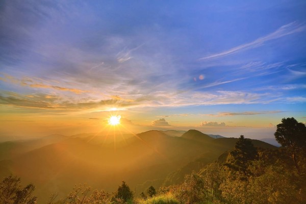 ▲▼迎接2020年第一道曙光，太平山有6處絕佳日出觀賞點。（圖／羅東林管處提供，下同）