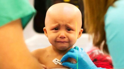 插管痛到皺眉「堅持不哭」！1歲女童罹癌，母悲傷拍下治療過程