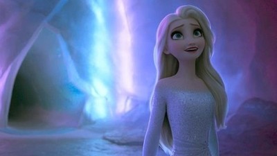 《冰雪奇緣2》從安娜、艾莎服裝看「劇情關鍵」　多了點成熟的韻味