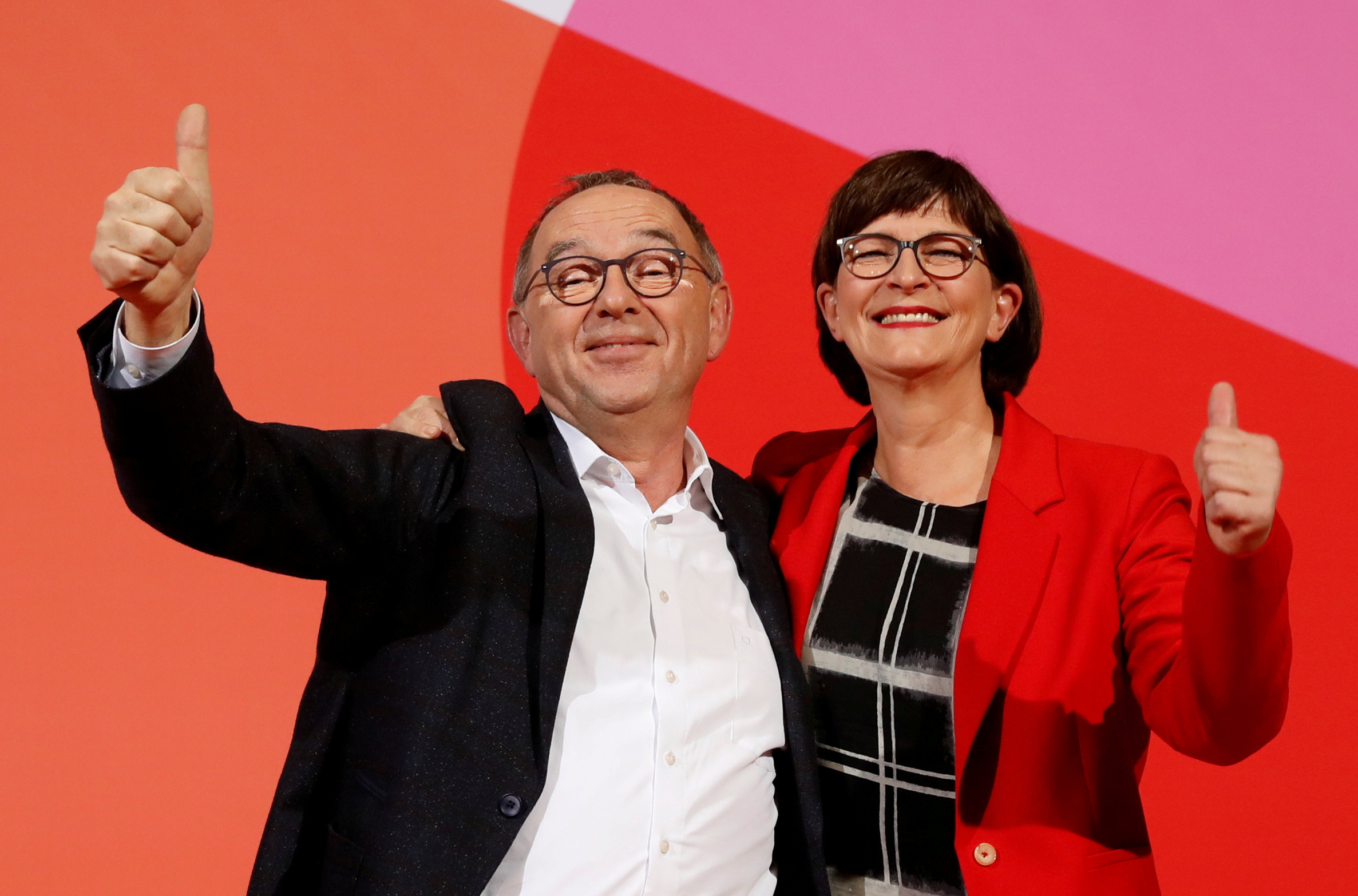 ▲▼沃爾特-波楊斯（Norbert Walter-Borjans）和艾斯肯（Saskia Esken）當選德國社民黨黨魁。（圖／路透）